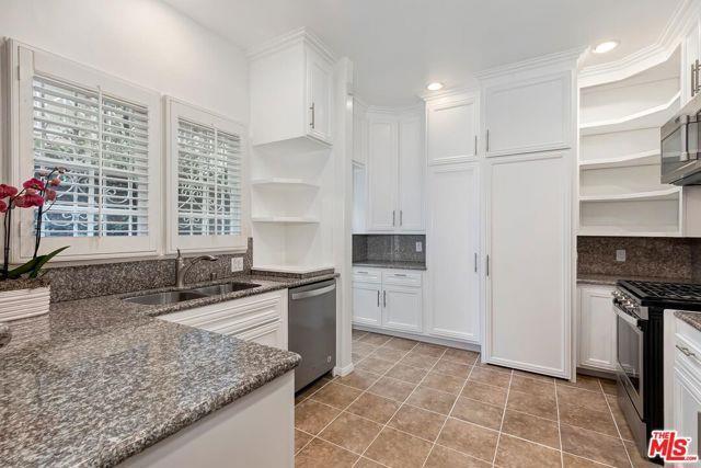 Foto del edificio - 208 S El Camino Dr