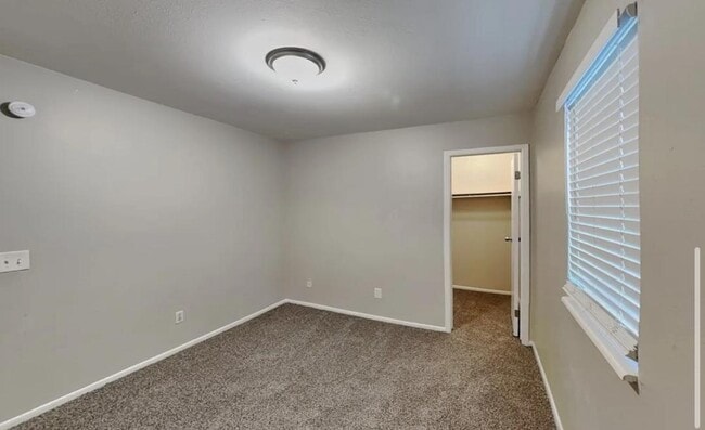 Building Photo - 9741 W 104th Dr