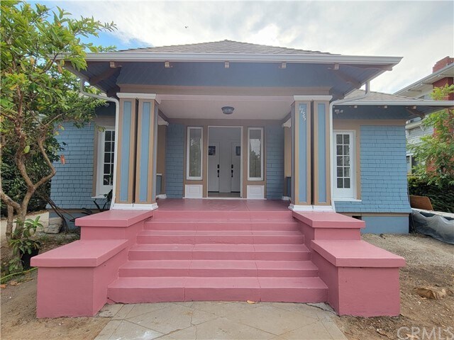 Foto principal - 1735 S Hobart Blvd