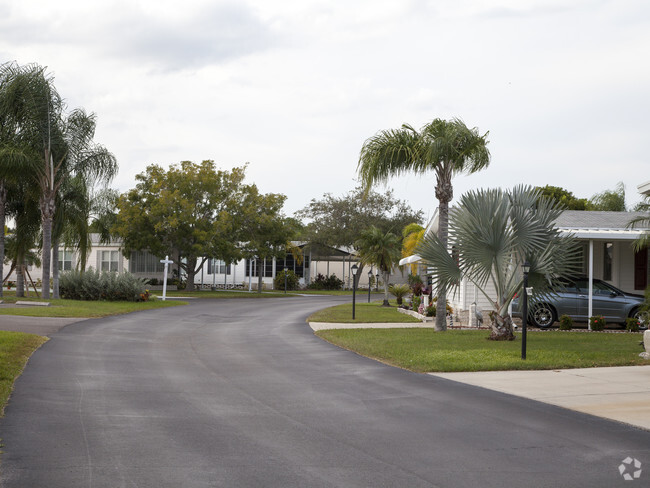 Foto del edificio - Blue Heron Pines