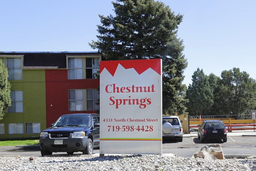 Chestnut Springs Apartments Rentals Colorado Springs, CO
