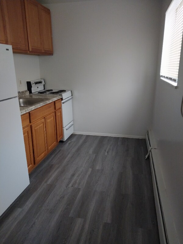 Foto del edificio - 4004 W 8th St