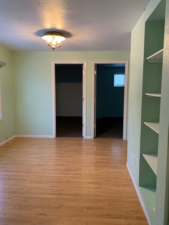 Foto del edificio - 247 7th Ave NW