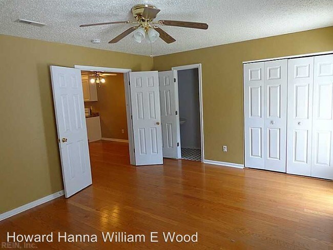 Foto del edificio - 1210 Damyien Arch