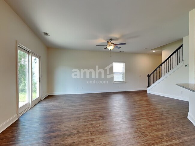 Building Photo - 25 Birch Cir