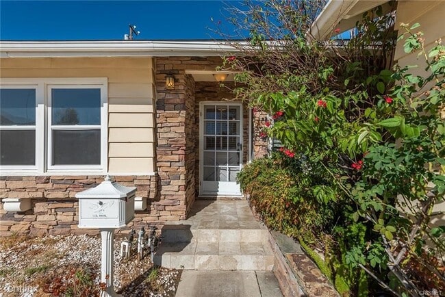 Building Photo - 4 br, 1 bath House - 17181 Bircher St