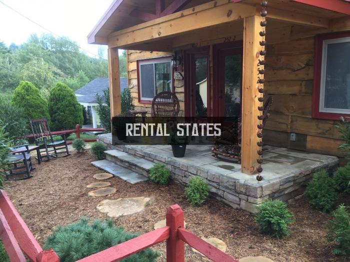Primary Photo - 2 bedroom in Blowing Rock NC 28605