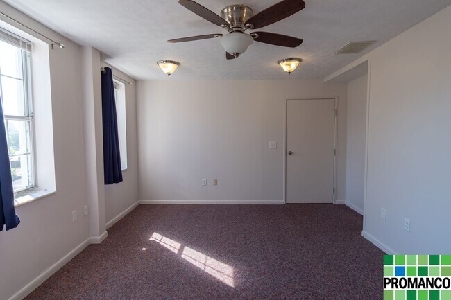 Foto del edificio - Pico Associates - 223 1/2 Second Street