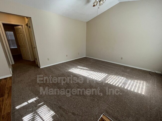 Building Photo - 6388 Ashton Rd