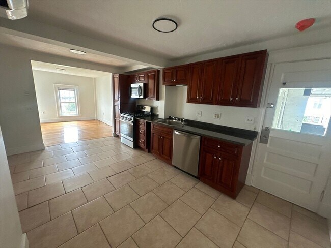 Foto del edificio - 3 Main St