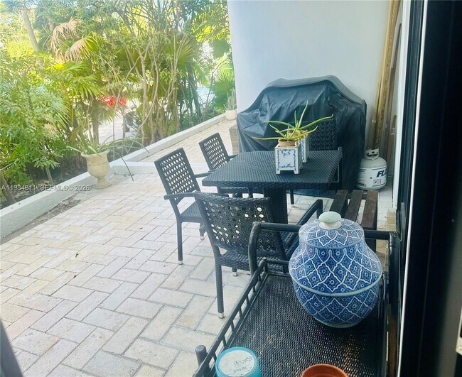 Foto del edificio - 55 Ocean Ln Dr