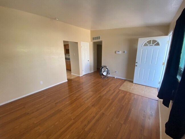 Foto del edificio - Beautiful 3 bedroom