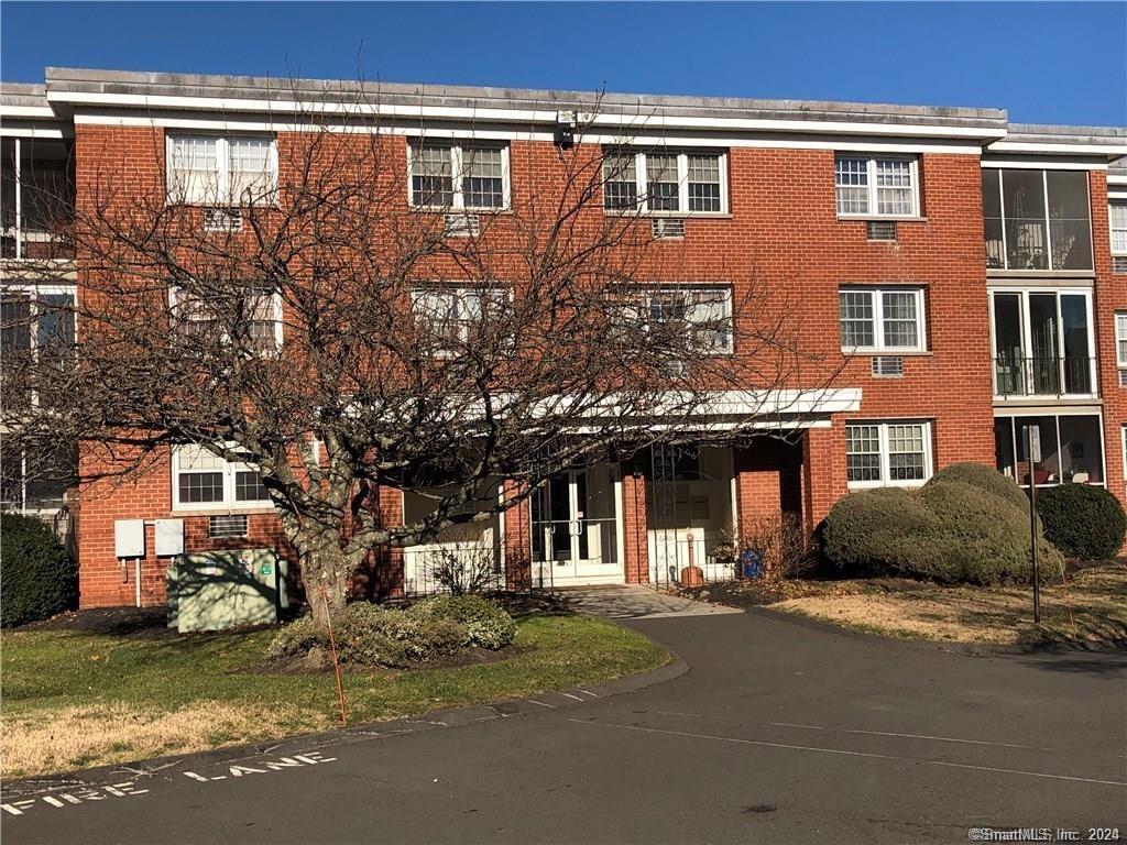 181 Melba St Unit 218, Milford, CT 06460 Condo for Rent in Milford
