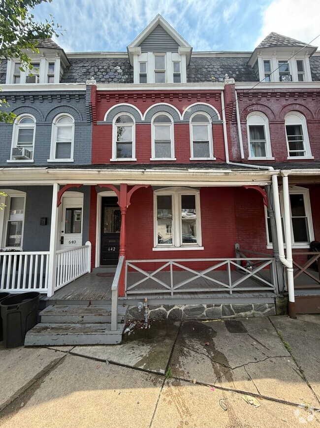 Building Photo - 642 Marietta Ave