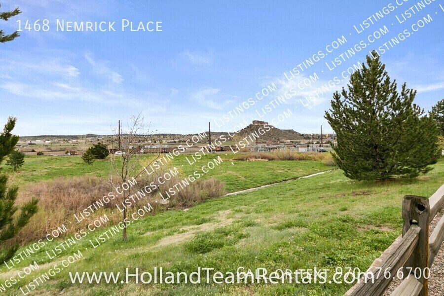 Foto principal - 1468 Nemrick Pl
