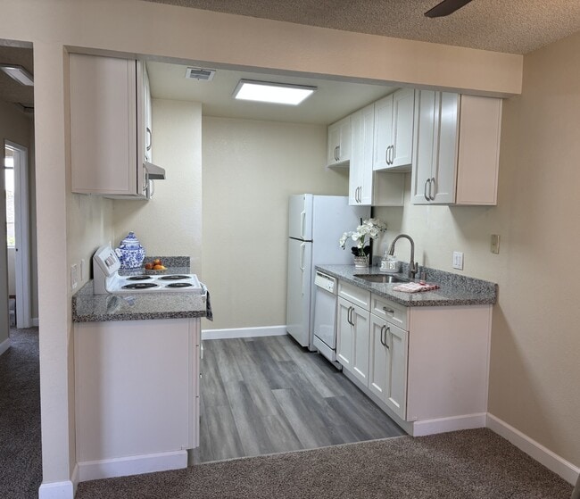 New kitchen - Aspen Village