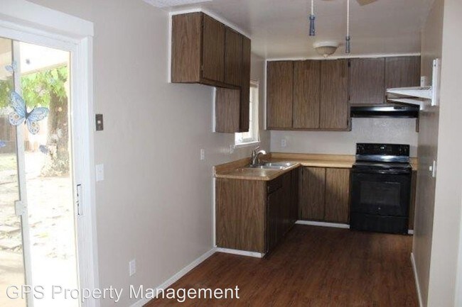 Foto del edificio - 2 br, 1 bath House - 8638 Hummingbird Way