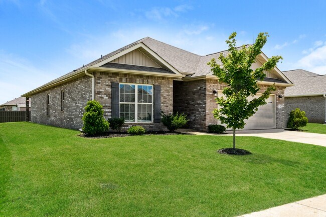 Foto del edificio - 182 Cherry Laurel Dr