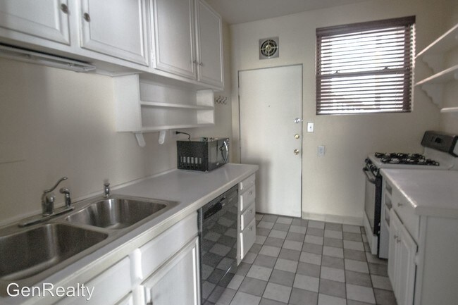 Foto del edificio - 547 W Brompton Ave