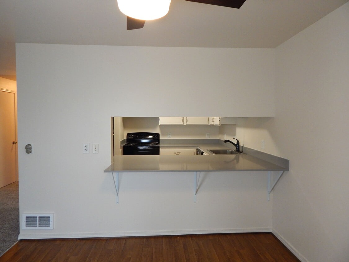 Wildwood Apartments - 660 Wildwood Blvd SW Issaquah, WA 98027 | Apartments .com, image size:1125x844