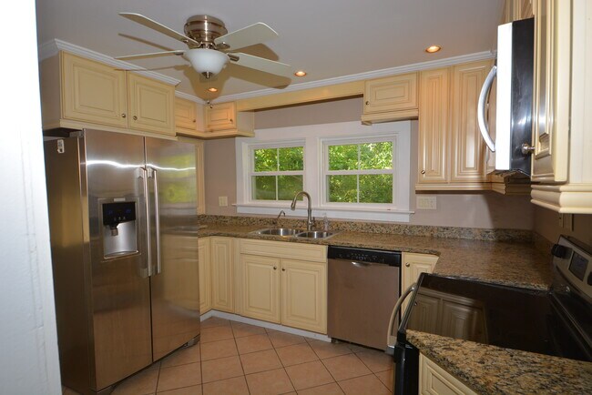 Foto del edificio - 4861 Carter Ave