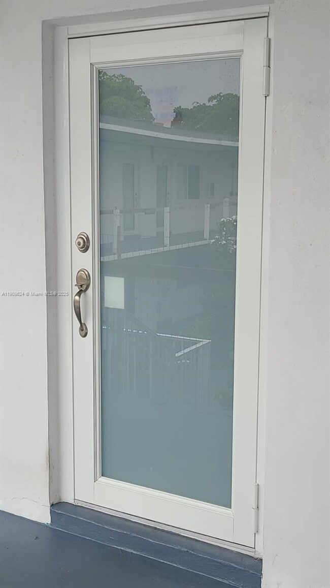 Foto del edificio - 1715 Wiley St