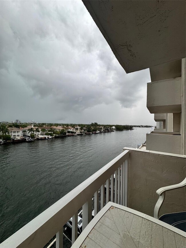 Building Photo - 1500 S Ocean Dr