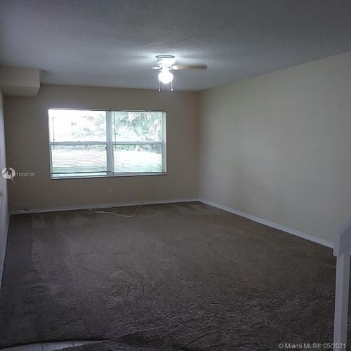 Building Photo - 3104 Kingston Ct