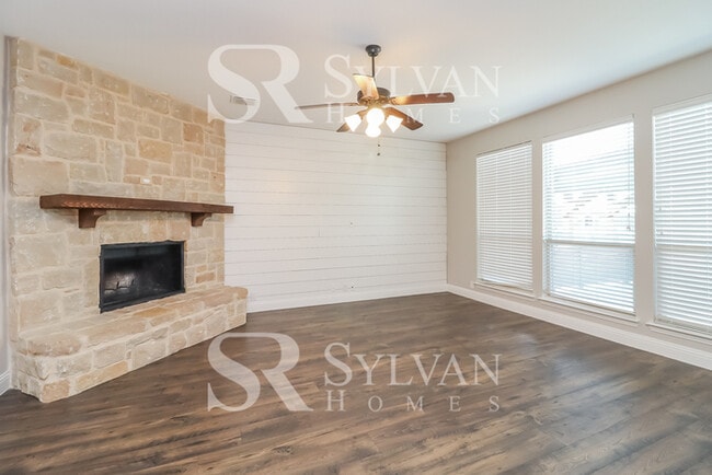 Building Photo - Living where You Love is Good for your Heart!