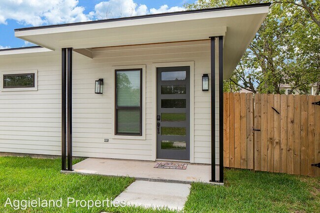Foto del edificio - 1 br, 1 bath House - 1104 Arizona St