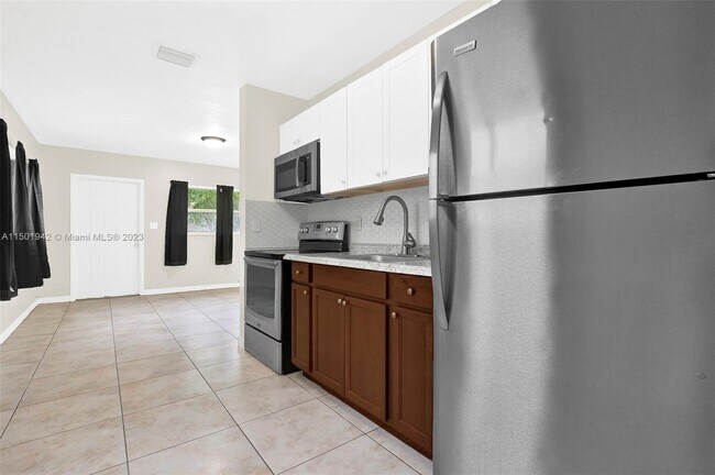 Foto del edificio - 757 NW 4th St