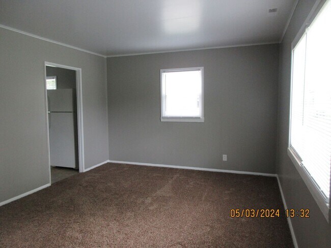 Building Photo - 5311 Bowser Ave - Cute Two Bedroom Home! A...