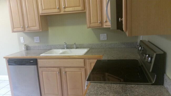 Building Photo - 814 Philadelphia St