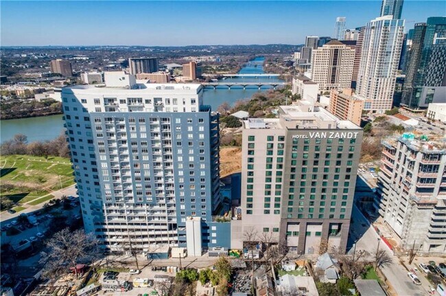 Foto del edificio - 603 Davis St