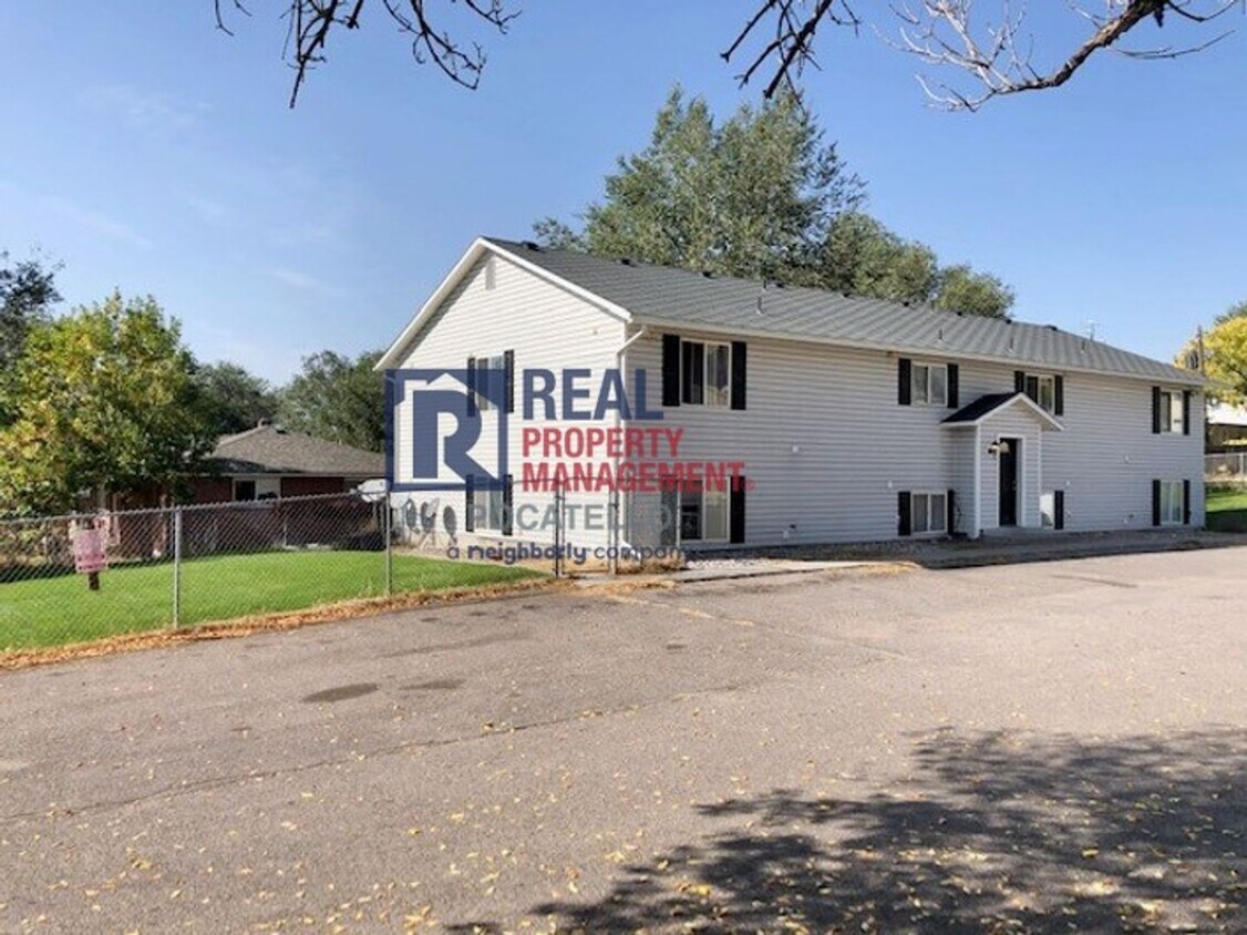Foto principal - 1120 E Poplar St