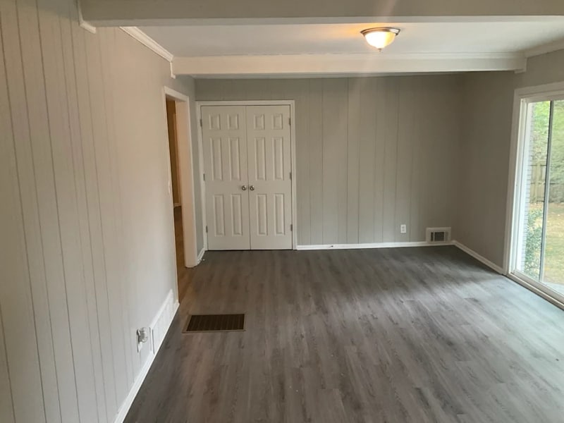 Foto principal - 1915 Timothy Dr SW