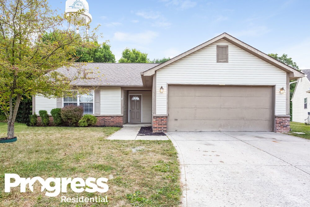 44 Poplar Ct, Whiteland, IN 46184 House Rental in Whiteland, IN