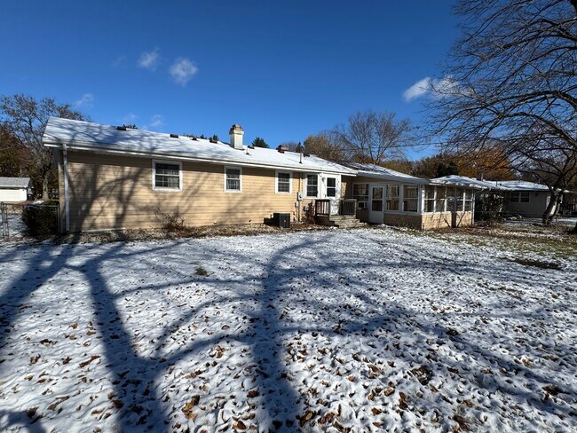 Foto del edificio - 2532 N Bootmaker Dr