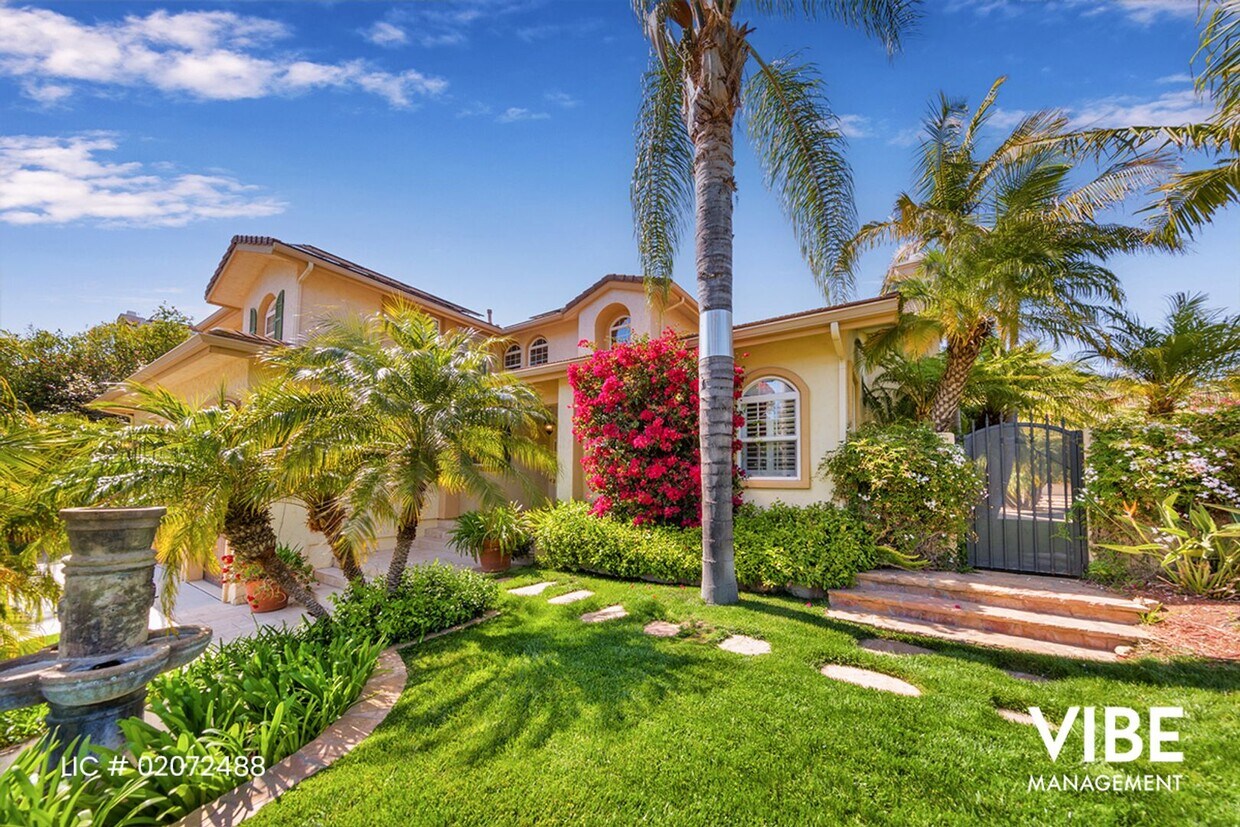 Foto principal - Gated Community-Lynn Oaks Estates Pool Hom...