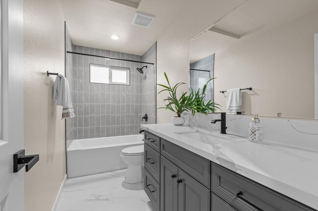 Foto del edificio - 7835 Hutton Crk Ln