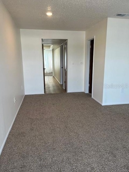 Foto del edificio - 5060 76th Ave N