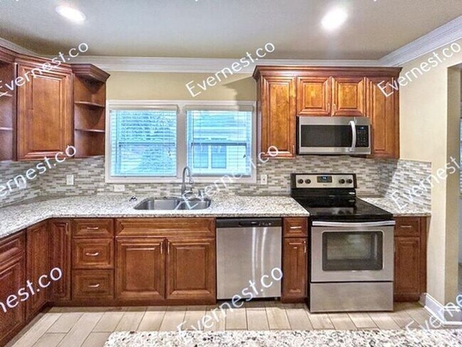 Foto del edificio - 748 Antone St NW