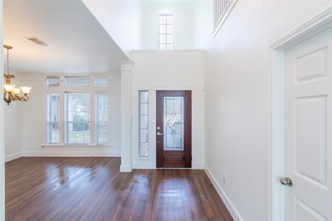 Building Photo - 3703 Windmill Links Dr