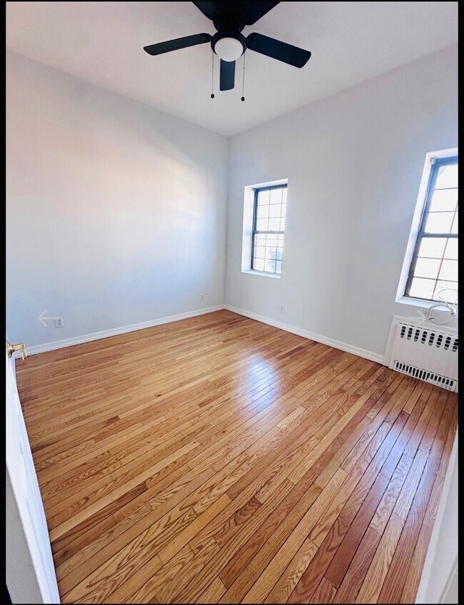 Foto del edificio - 890 W Beech St