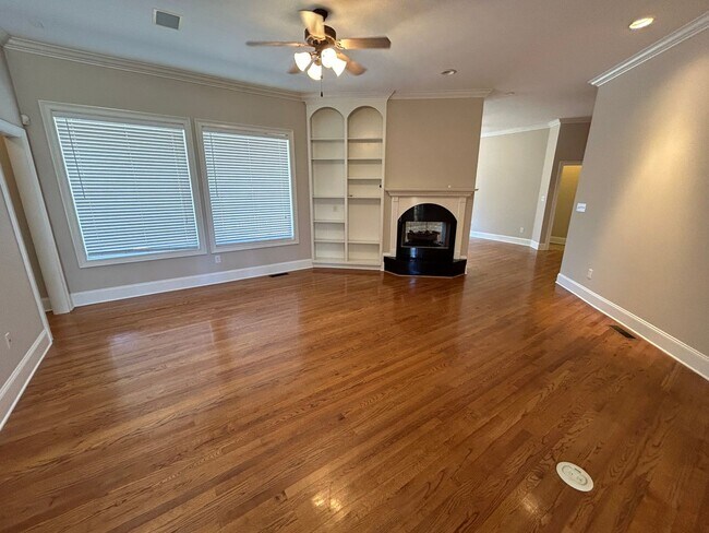 Building Photo - Executive Rental in West Rome $2,495