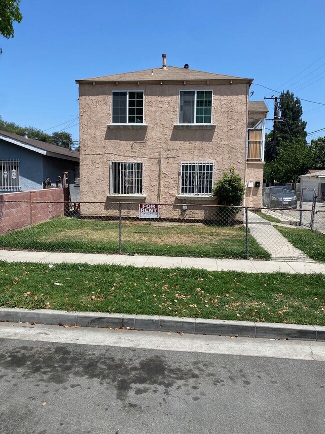 Building Photo - 11824 2nd Ave