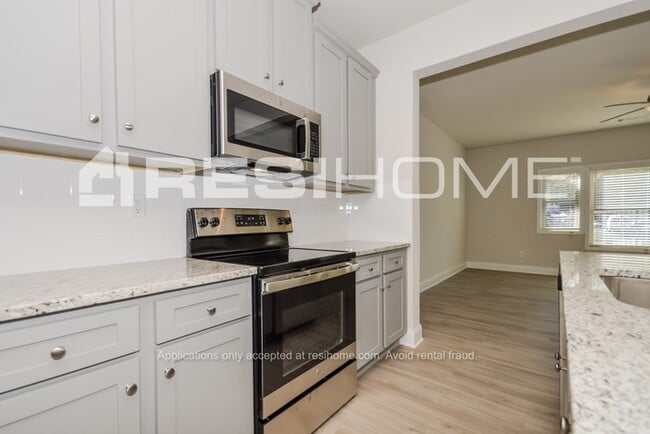 Photo - 3038 Faireno Pl House