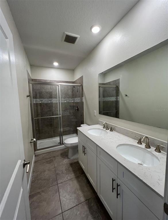 Foto del edificio - 9036 Tecumseh Dr