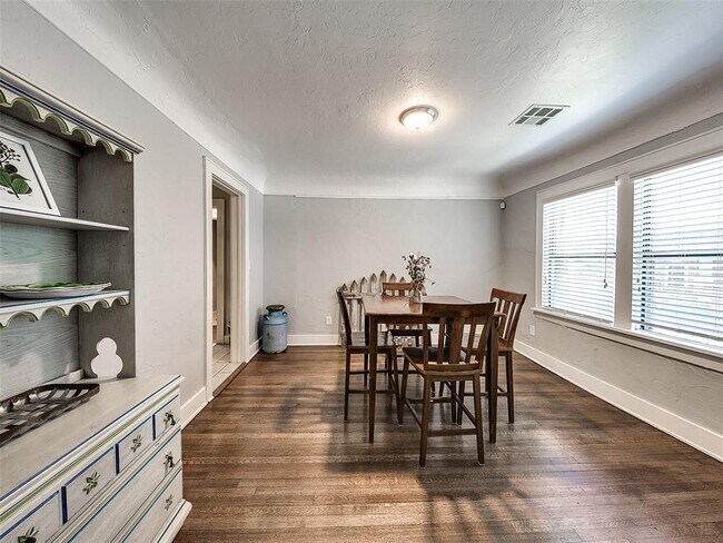 Foto del edificio - 1630 NW 17th St