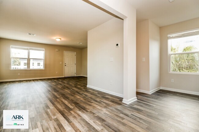 Building Photo - 21 Bay Breeze Ln